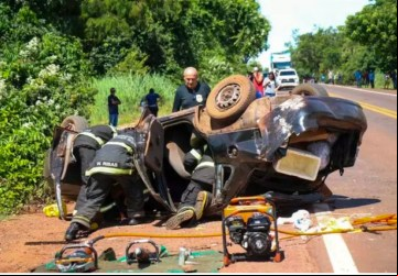 Motorista morreu preso as ferragens 