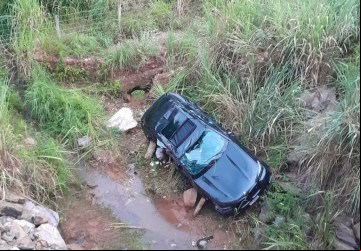 As vítimas estavam em um veículo BMW 